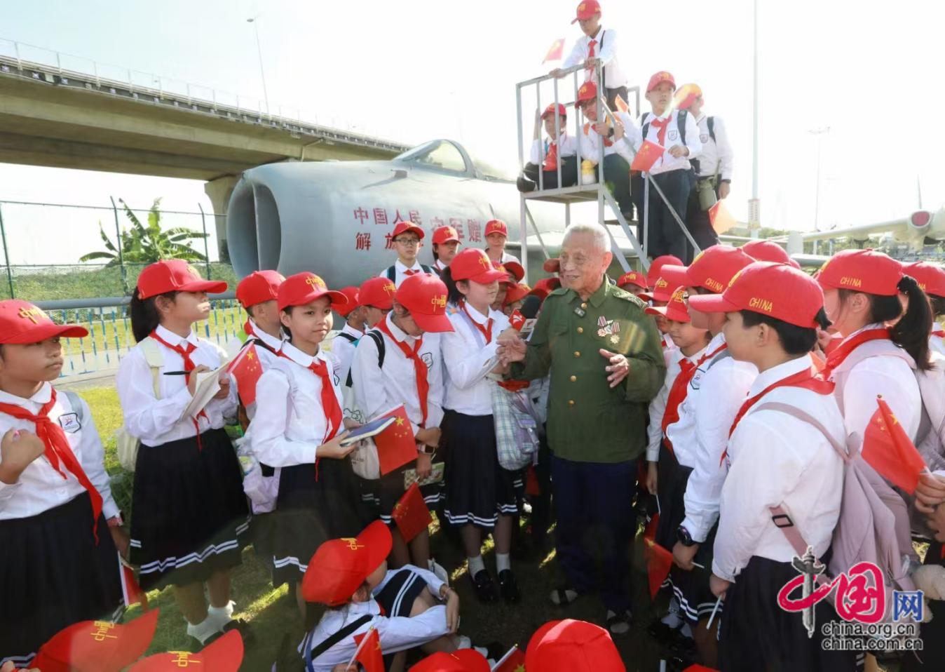 南部戰區海軍：軍地“一盤棋”共繪教育“同心圓”(圖1)