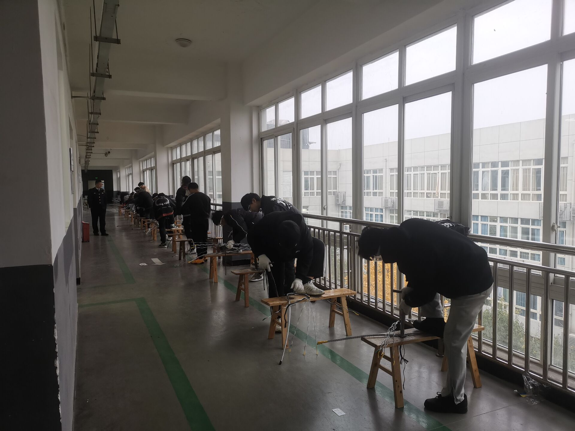 航運工程系2024年第二期海船船員培訓適任考試任務圓滿完成(圖1)