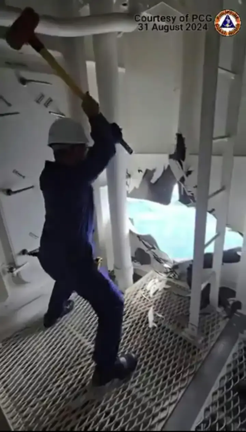 Kaiyun：又打起來了？中菲在鐵線礁再次爆發沖突！中國海警登礁使用掃雷器清理垃圾(圖23)